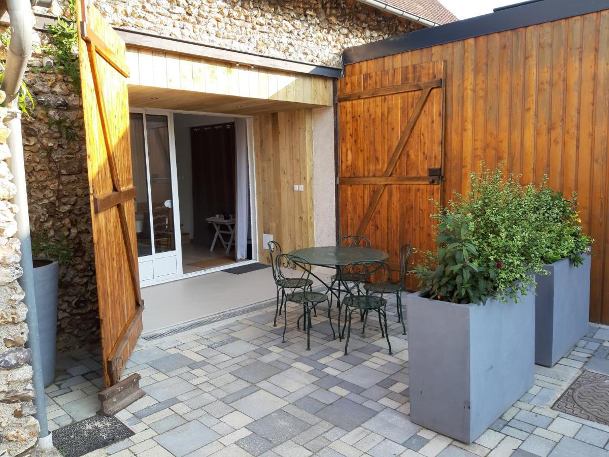 La Grange Des Lisieres Bed & Breakfast Rouvres  Dış mekan fotoğraf